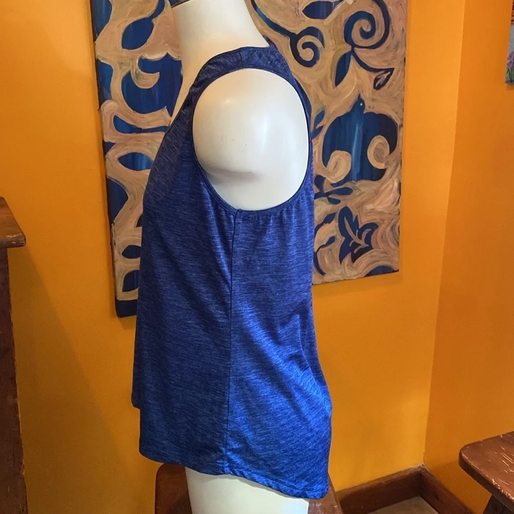 Racer Back Yoga Top with Key Hole Cut Out
